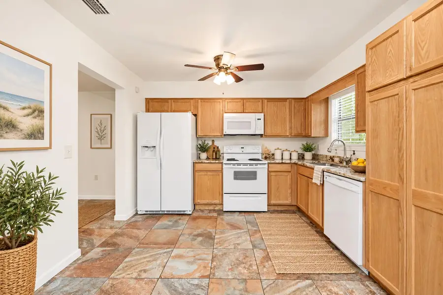 1090 5th Avenue, Shalimar, FL 32579 - #3