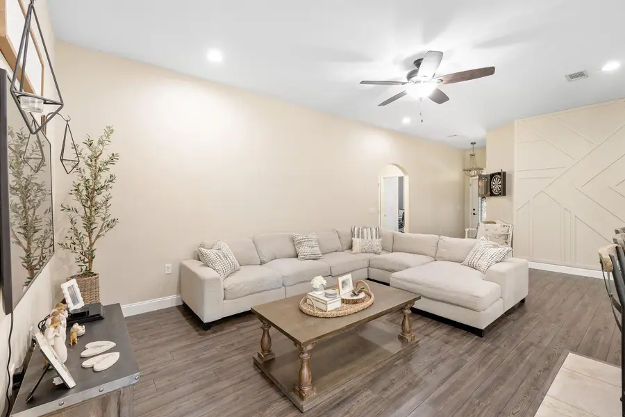 621 Ivy Avenue, Niceville, FL 32578 - #3