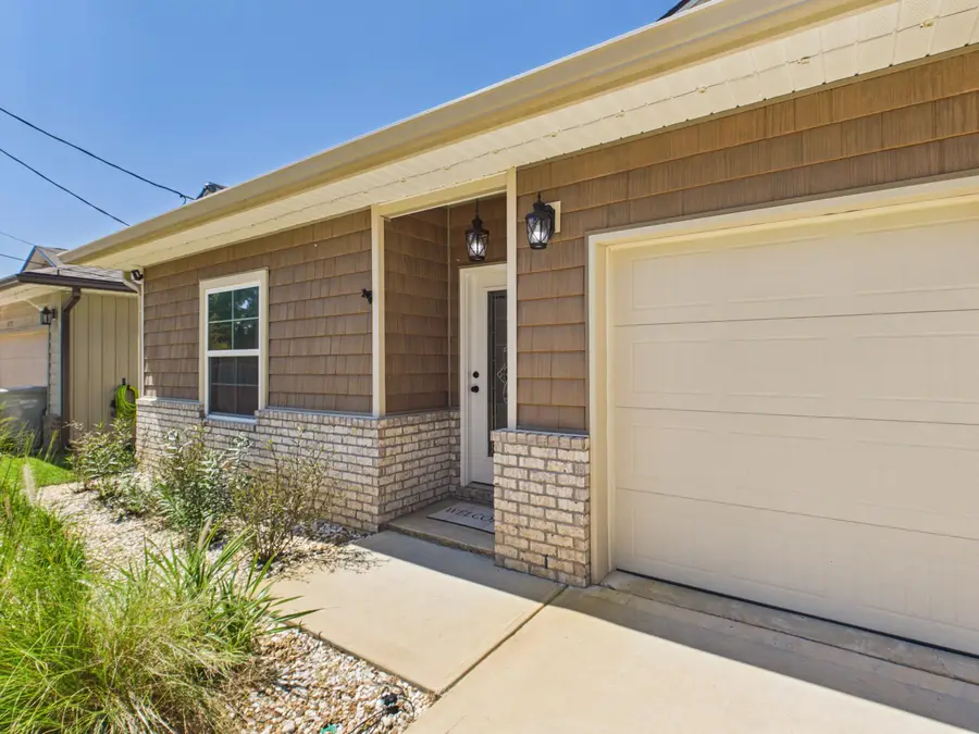 2143 Nina Street, Navarre, FL 32566 - #2