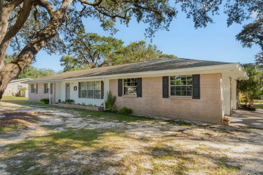119 Jamestown Avenue, Fort Walton Beach, FL 32547 - #3