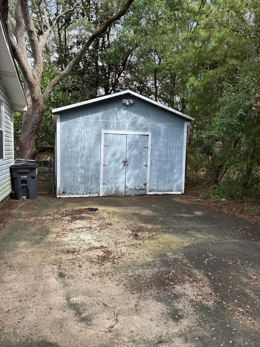 312 Hillcrest Avenue, Valparaiso, FL 32580 - #3