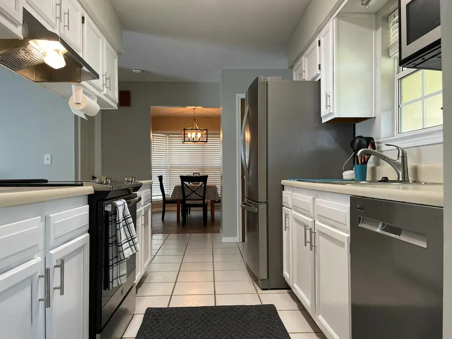 112 Austin Court, Mary Esther, FL 32569 - #2