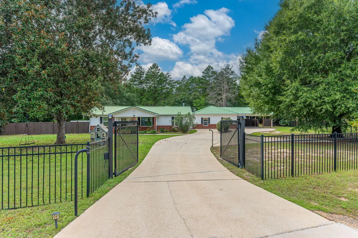 6056 Garden City Road, Crestview, FL 32539 - #1