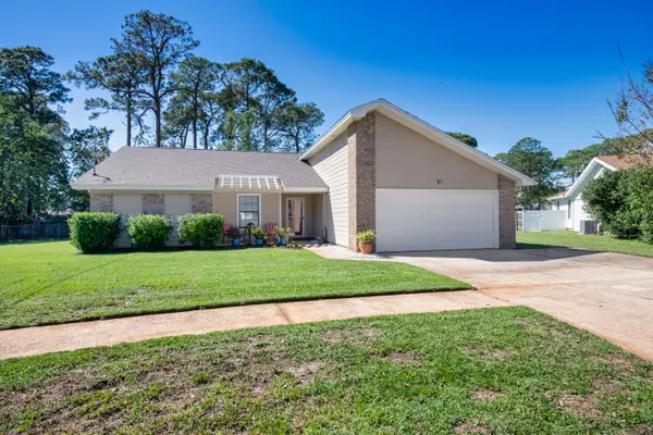 81 Paula Court, Mary Esther, FL 32569