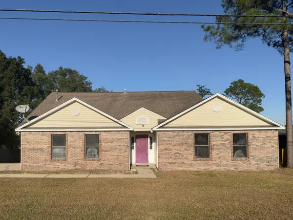 174 Villacrest Drive, Crestview, FL 32536