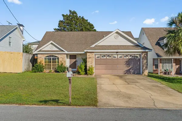 449 Bridgewater Court, Mary Esther, FL 32569
