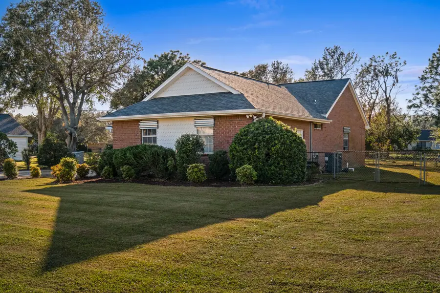 1915 Sparrow Lane, Navarre, FL 32566 - #3