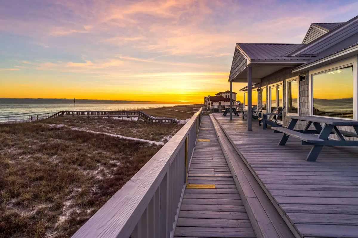 8123 Gulf Boulevard, Navarre, FL 32566 - Image #1