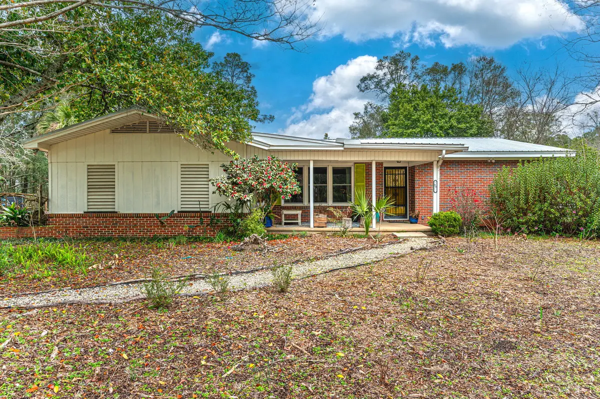 71 Oaklawn Drive, Defuniak Springs, FL 32435 - #1