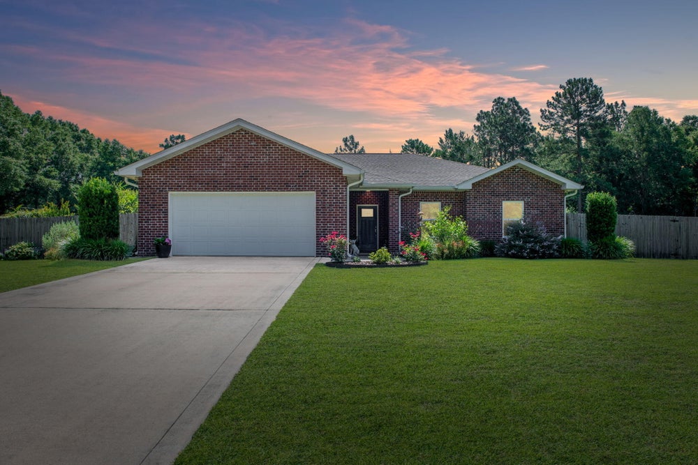 765 Ridge Lake Road, Crestview, FL 32536 ERA