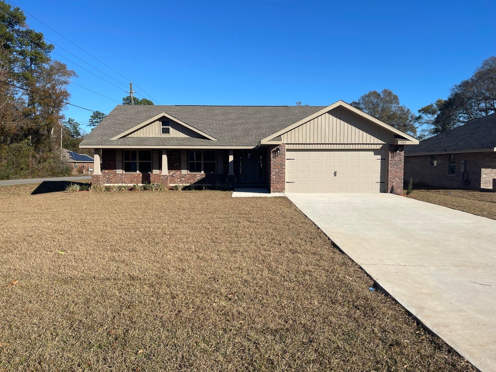 5909 Silvercrest Boulevard, Crestview, FL 32536 ERA