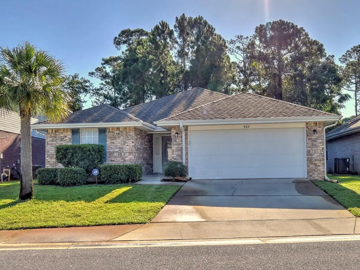 925 Lajolla Lane, Mary Esther, FL 32569 - Image #1
