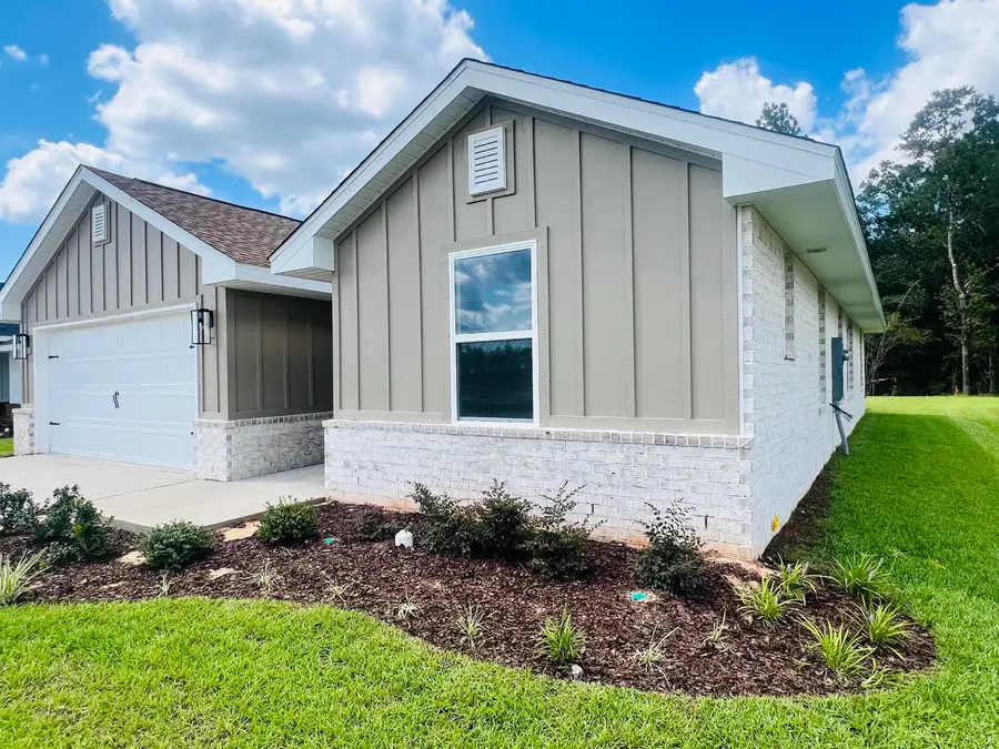 5279 Hidden Pines Circle, Milton, FL 32583 - Image #3