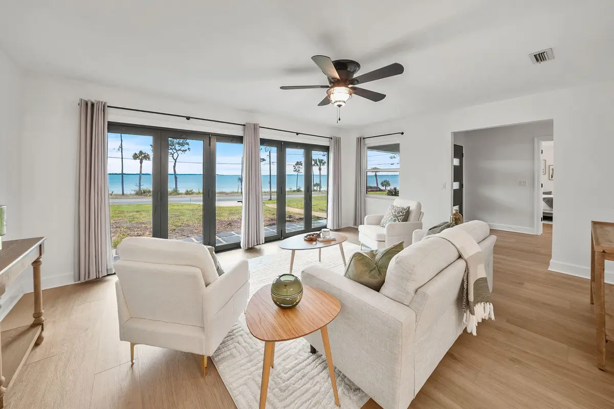 920 W Beach Drive, Panama City, FL 32401 - Image #1