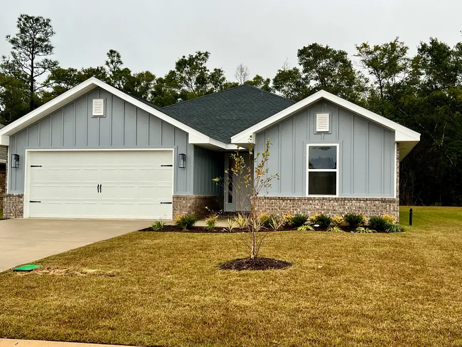 5307 Hidden Pines Circle, Milton, FL 32583 - Image #2