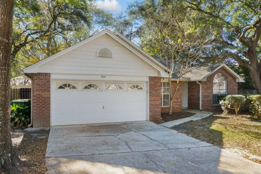 4591 Scarlet Drive, Crestview, FL 32539 - Image #2