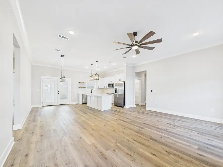 408 W Pine Street, Mary Esther, FL 32569 - Image #3