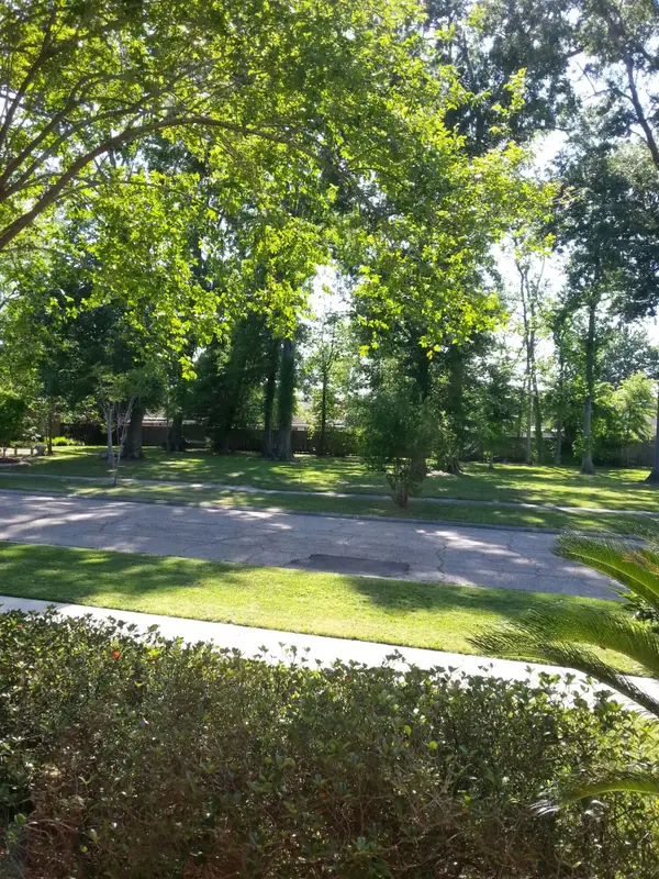 2406 Halfmoon Lane, Crestview, FL 32536