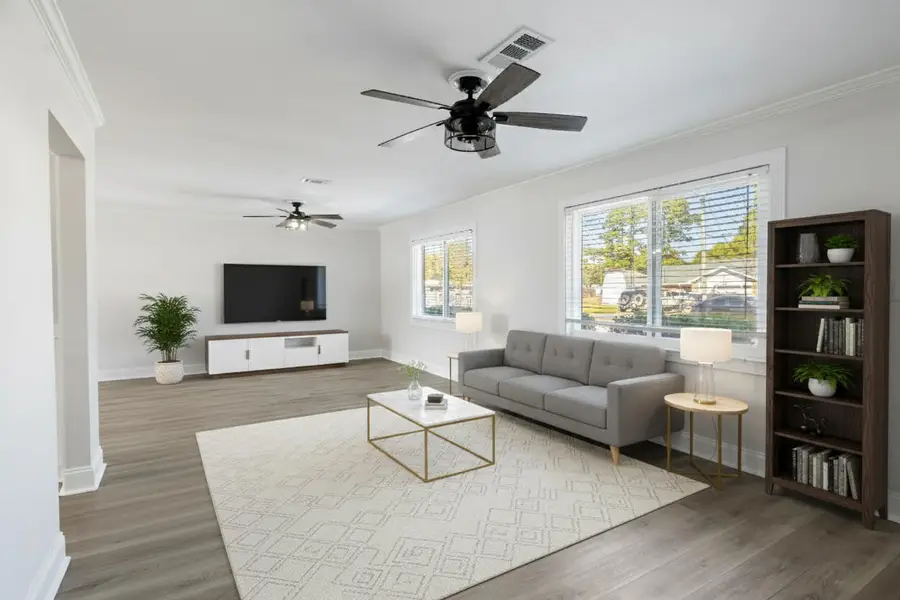 220 Michael Avenue, Mary Esther, FL 32569 - Image #2