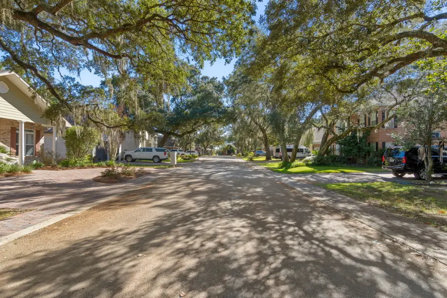 4 Plantation Oaks Drive, Mary Esther, FL 32569 - Image #3