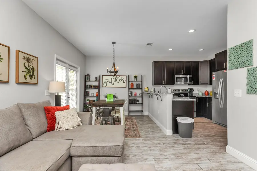 2112 Pomegranate Court, Fort Walton Beach, FL 32547 - Image #2