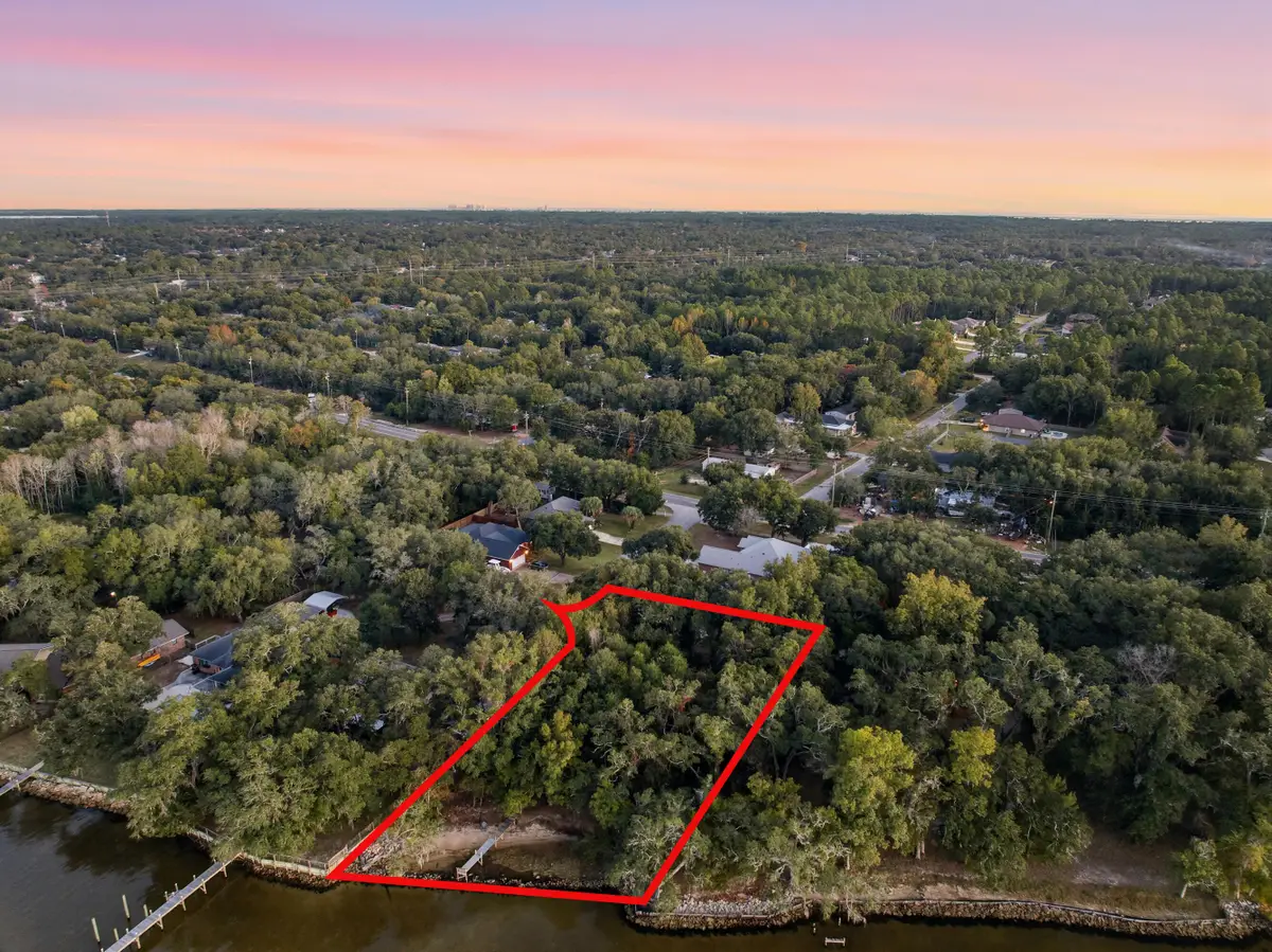 00 Oak Harbor Drive, Navarre, FL 32566 - Image #1