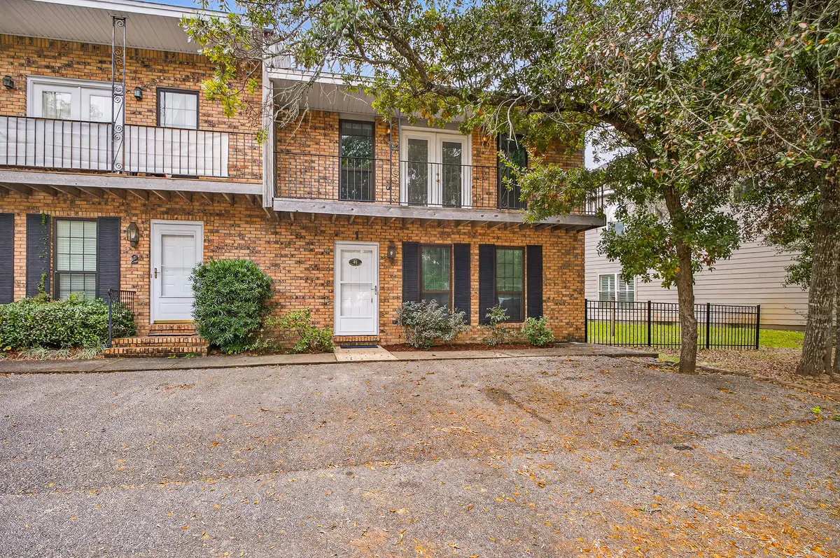 96 NE Yacht Club Drive #UNIT 1, Fort Walton Beach, FL 32548 - Image #1