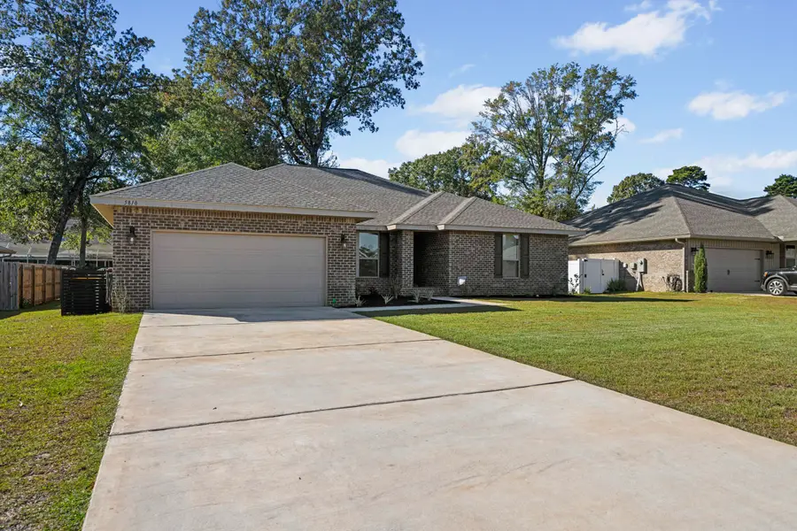5810 Crestlake Drive, Crestview, FL 32536 - Image #2