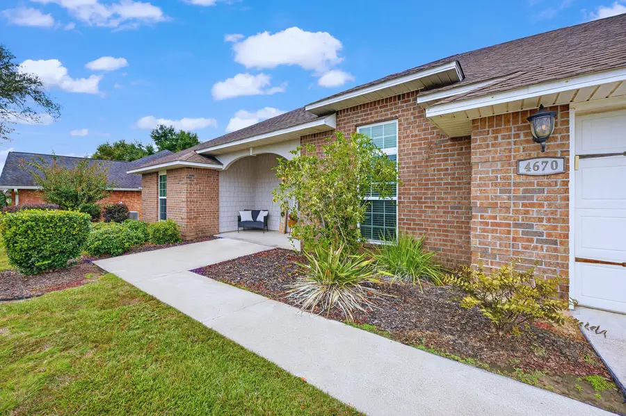 4670 Chanteuse Parkway, Crestview, FL 32539 - Image #3