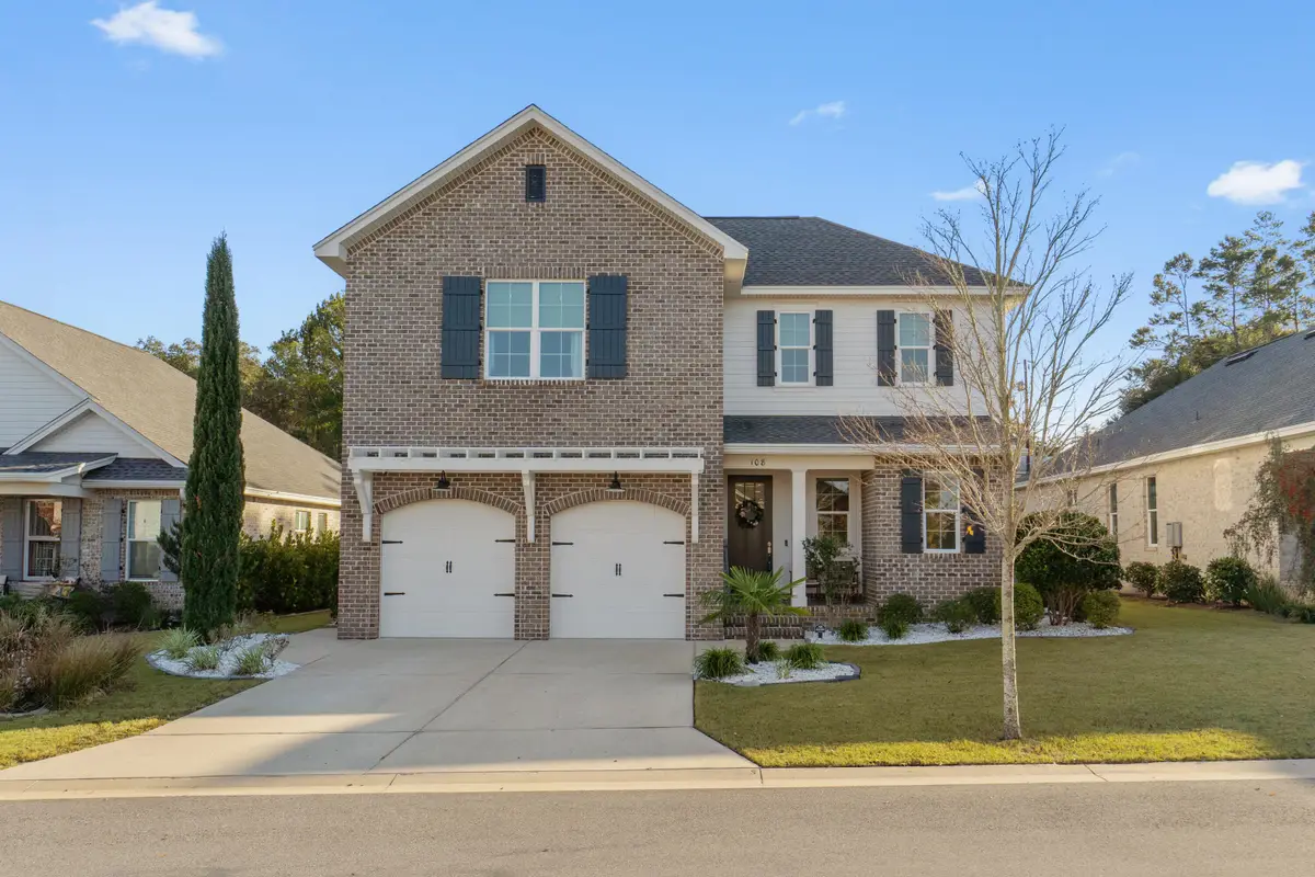 108 Raiders Trail, Valparaiso, FL 32580 - Image #1