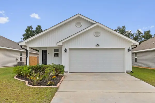 5304 Peach Drive, Pace, FL 32571