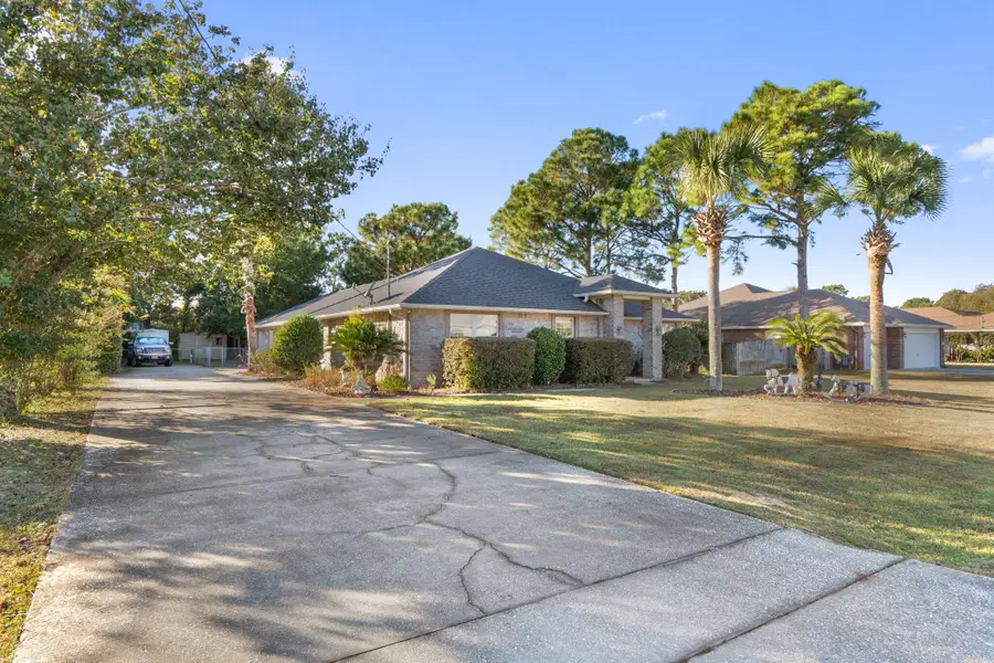 2061 Bahama Drive, Navarre, FL 32566 - Image #2