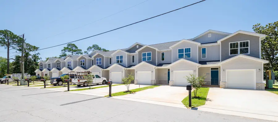 997 Skylark Road, Mary Esther, FL 32569 - Image #2