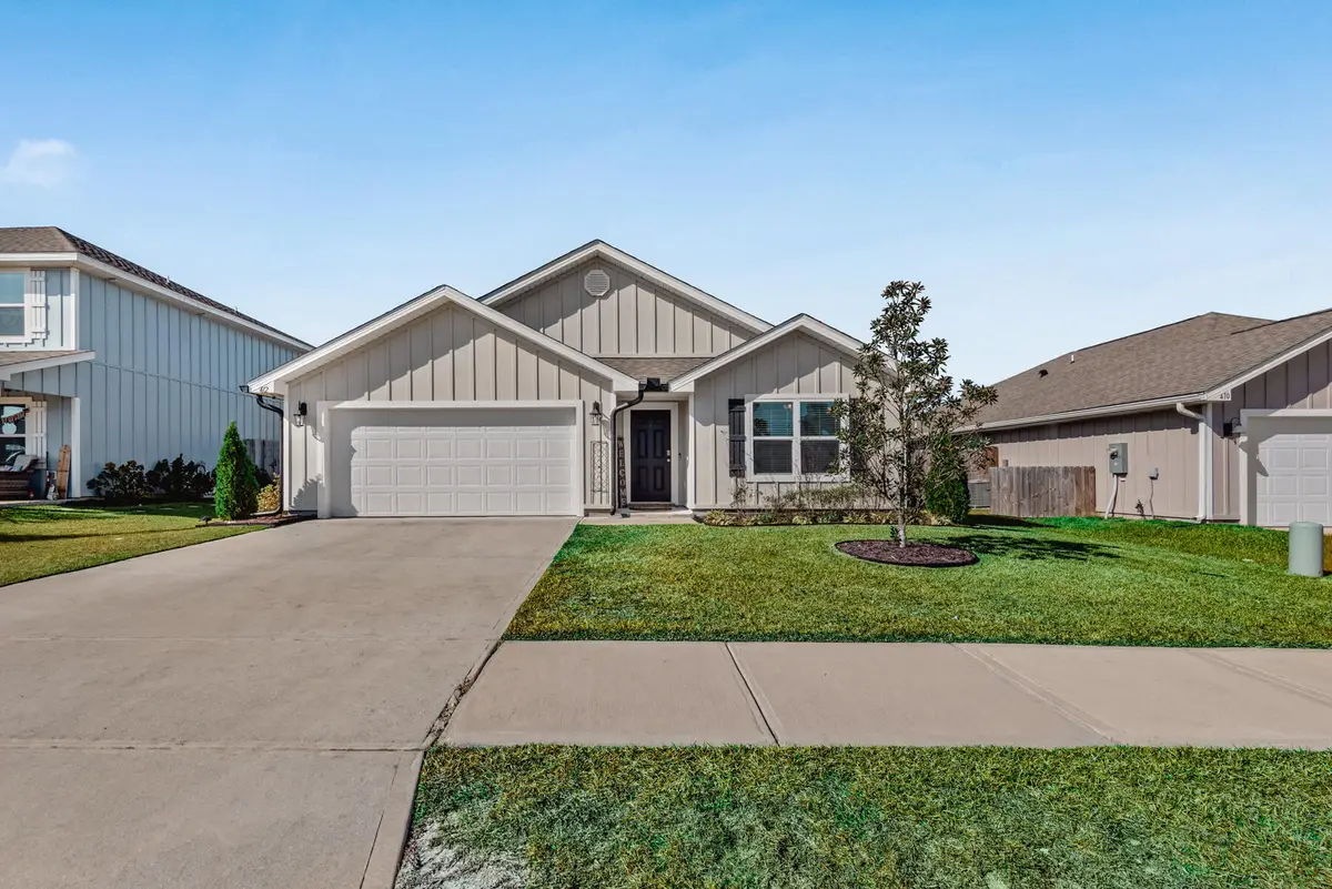 412 Scarborough Street, Crestview, FL 32539 - Image #1