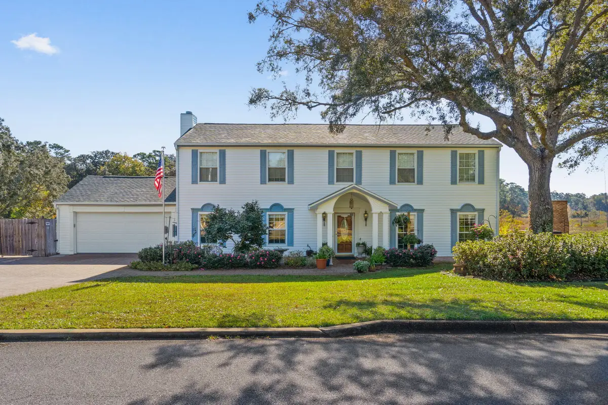 302 Curacao Way, Niceville, FL 32578 - Image #1