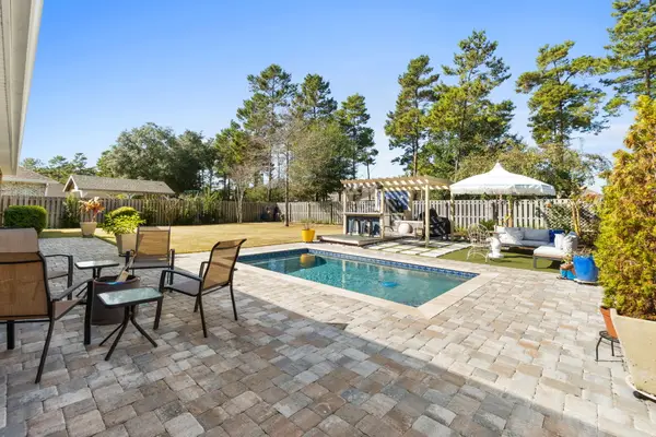 160 Sweet Tea Lane, Freeport, FL 32439