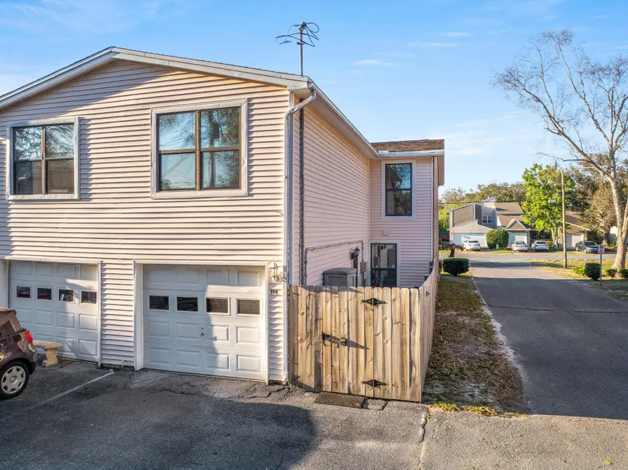 114 4th Avenue, Shalimar, FL 32579 - Image #3