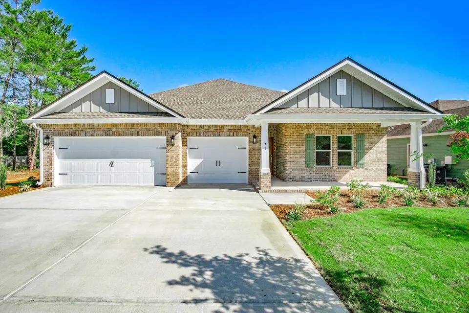 917 Pocahontas Drive, Fort Walton Beach, FL 32547 - Image #1