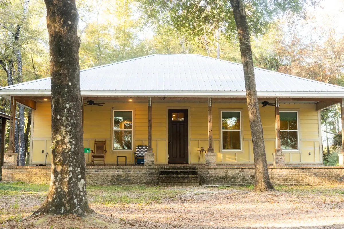 276 Squirrel Rd Road, Defuniak Springs, FL 32433 - Image #1