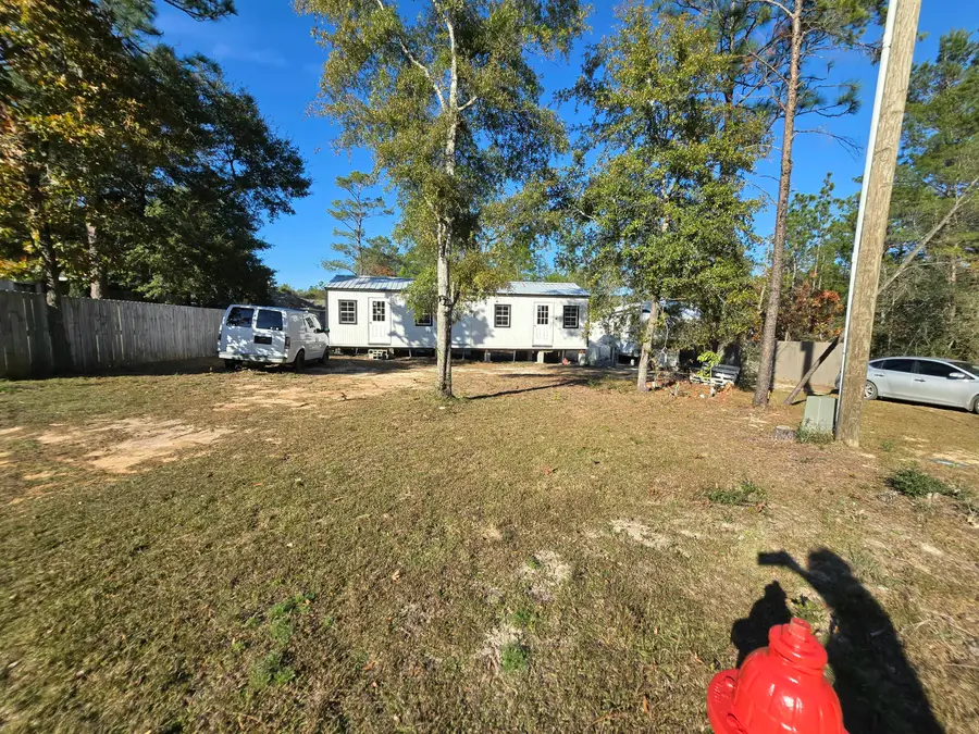 261 E Jonquil Avenue, Defuniak Springs, FL 32433 - Image #2