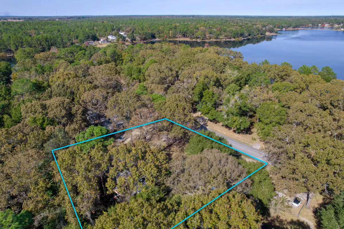 281 Pipers Landing Road, Defuniak Springs, FL 32433 - Image #1