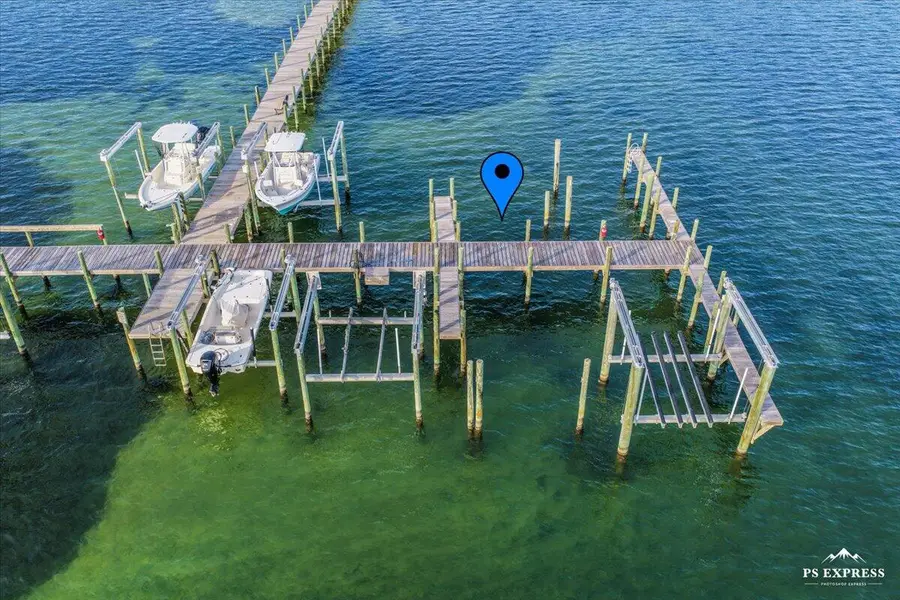 1810 Sea Pines Lane, Navarre, FL 32566 - Image #3