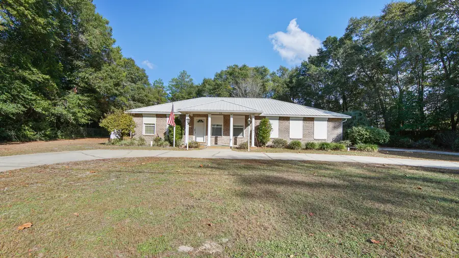 314 Lakeview Drive, Defuniak Springs, FL 32433 - Image #2