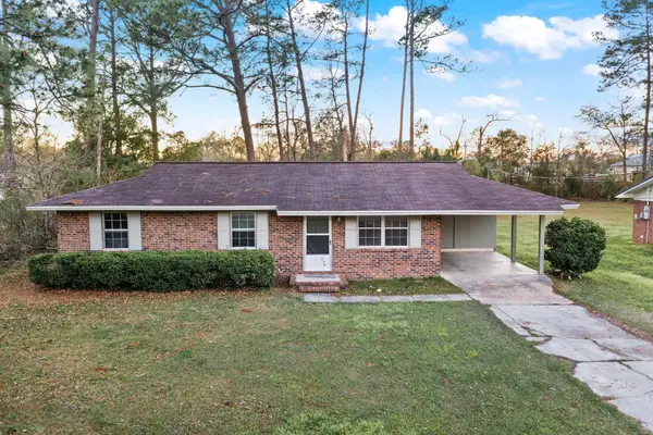 750 Gilbert Drive, Chipley, FL 32428