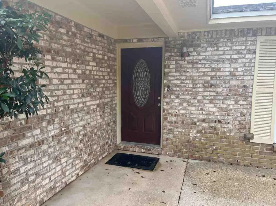 4703 Santa Rosa Drive, Pace, FL 32571 - Image #2