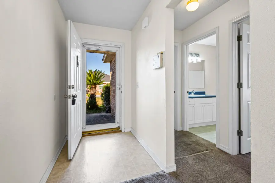 9523 Parker Place Drive, Navarre, FL 32566 - Image #2