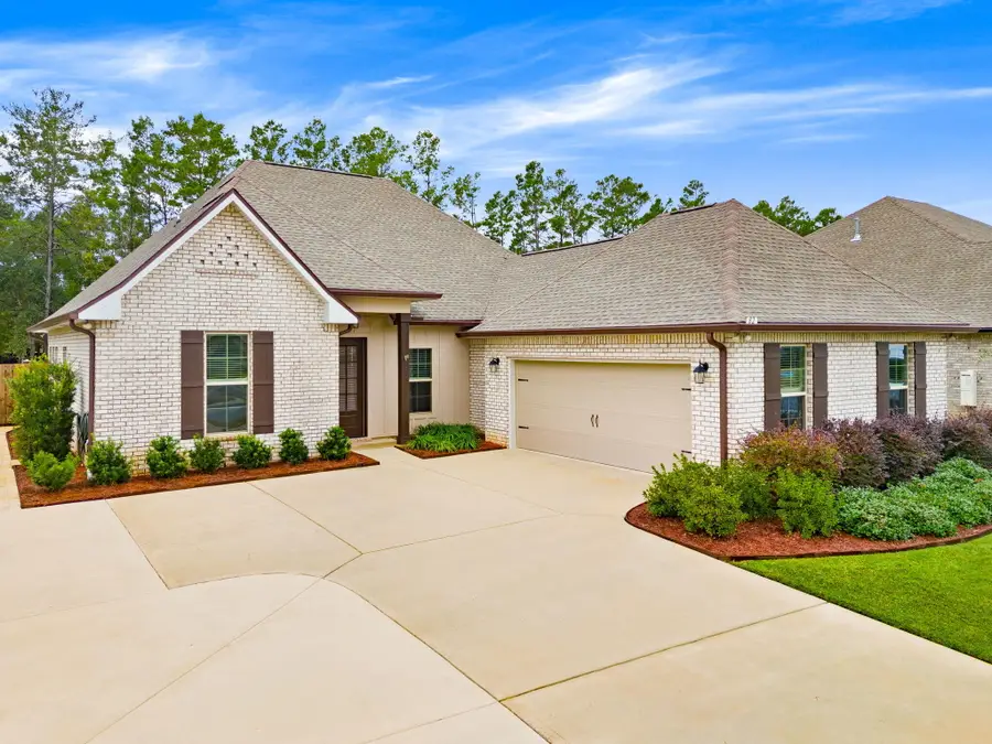 82 Campfire Cove, Freeport, FL 32439 - Image #2