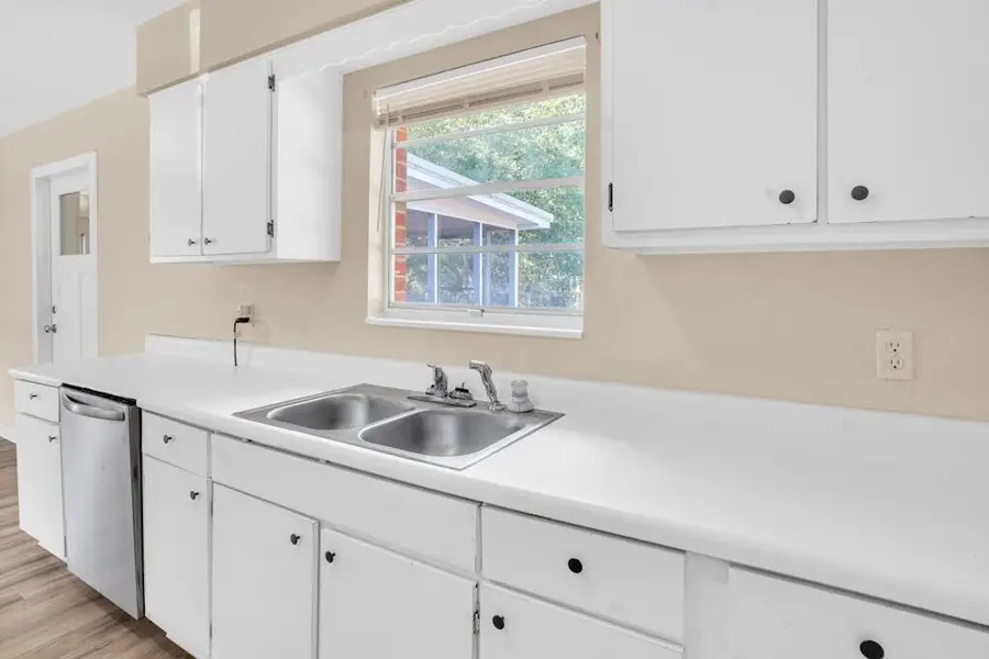 6504 Julia Drive, Milton, FL 32570 - Image #3