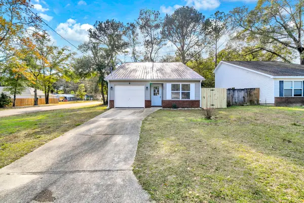 609 E Edney Avenue, Crestview, FL 32536
