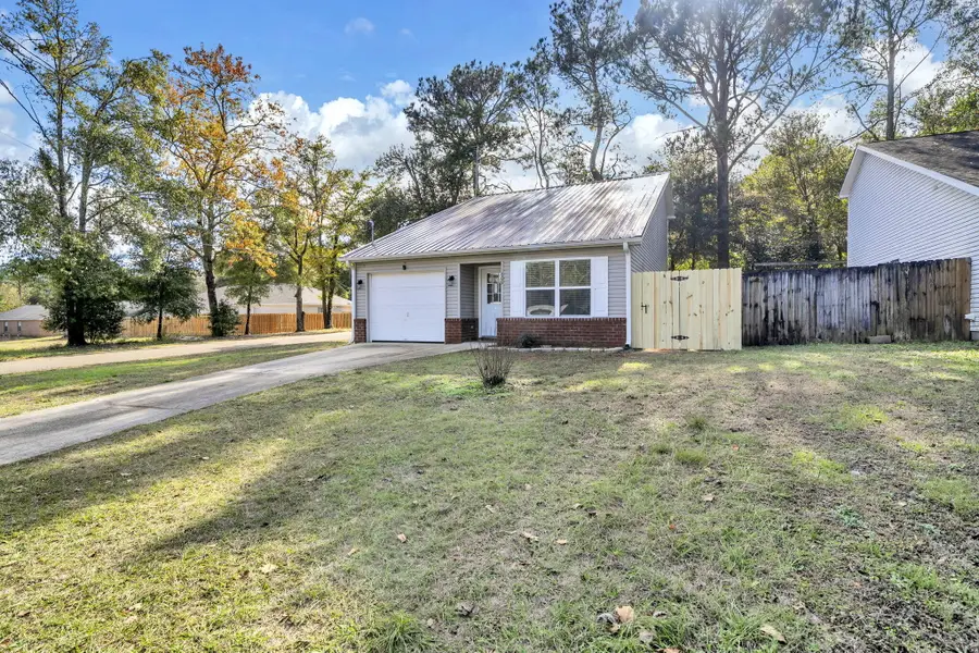 609 E Edney Avenue, Crestview, FL 32536 - Image #3